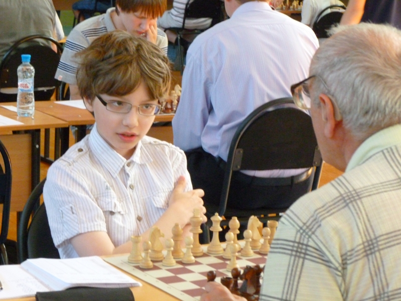 Шахматный турнир в Костроме - Опранасенко Миша